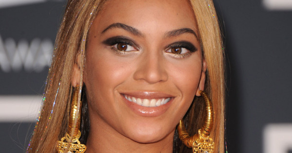 Borítókép: Beyoncé is imádja! Az tündérhaj a karácsonyi és szilveszteri időszak kedvenc frizurája