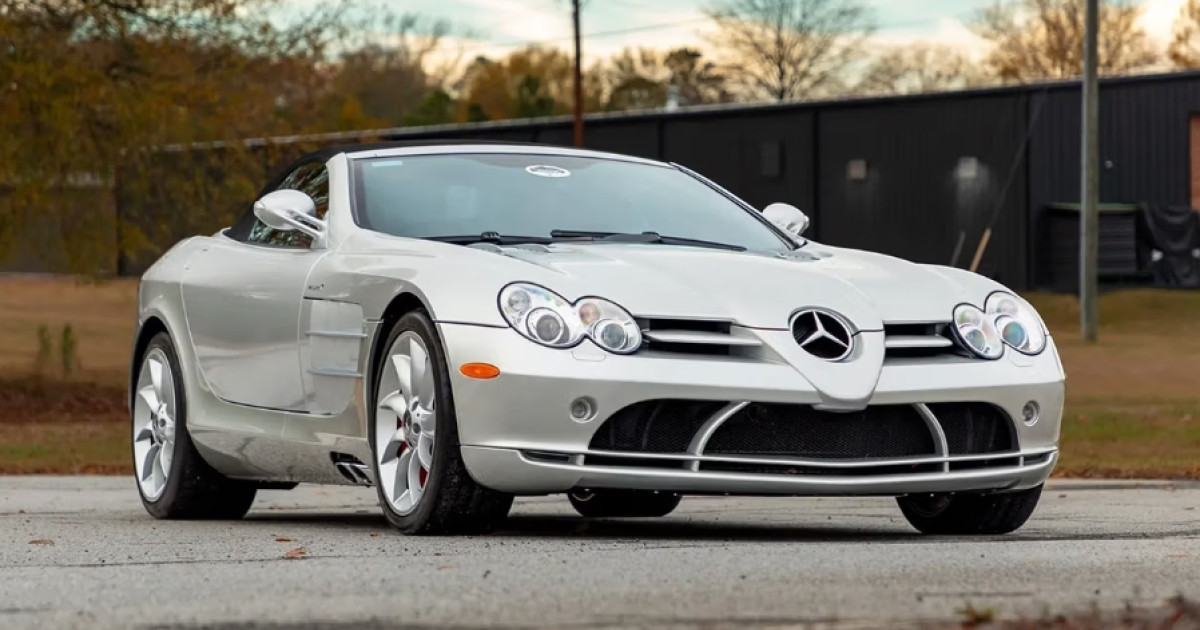 Rare 2008 Mercedes-Benz SLR McLaren Roadster Auctioned at Arizona Car Week: A Closer Look at this Luxury Sports Car!