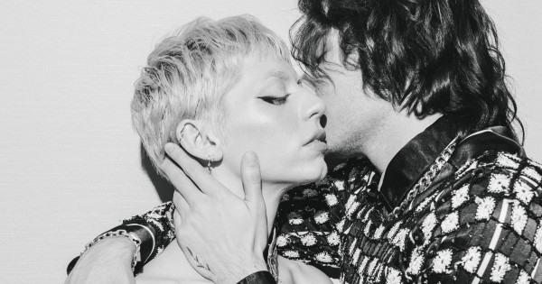 Borítókép: A legcoolabb álompár! Szédületes fotók készültek Szalay Bencéről és szerelméről, Czanka Mercédeszről