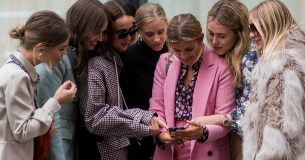 Borítókép: Fotókkal bizonyítjuk: Ez a legnőiesebb frizura, amit mindenki akar majd 2024-ben!