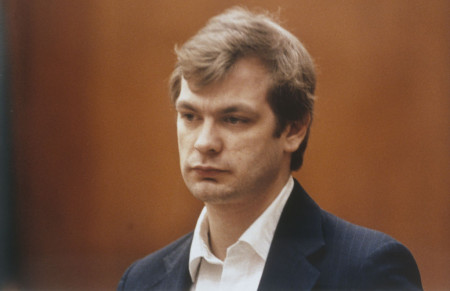 Borítókép: Jeffrey Dahmer: sorozatgyilkos és Netflix-sztár egy személyben