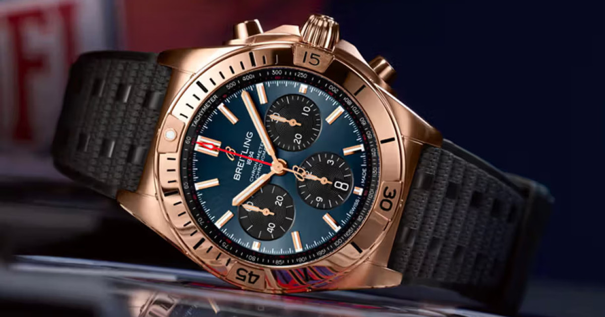 Breitling Chronomat B01 42 Super Bowl LVIII