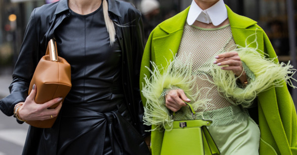 Borítókép: Nem menő már a farmerszoknya! Helyette erre a darabra szavaznak a stílusos nők a következő hónapokban