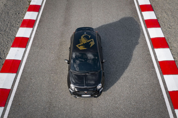 Abarth 695 75� Anniversario