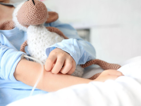 Borítókép: Magyarországon a gyermekek közel 80%-ka felépül a leukémiából: február 15. a Gyermekrák Elleni Küzdelem Világnapja