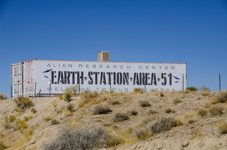 Borítókép: 10 hely a világon, ahová nem látogathatsz el: letartóztatással vagy halállal végződne a kiruccanás!