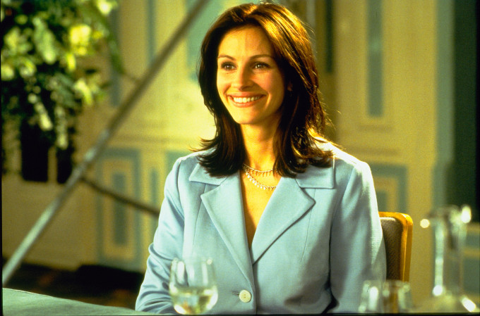 Julia Roberts frizurája a Sztárom a párom című romantikus filmben tökéletes példa a romkom-hajtrendre.