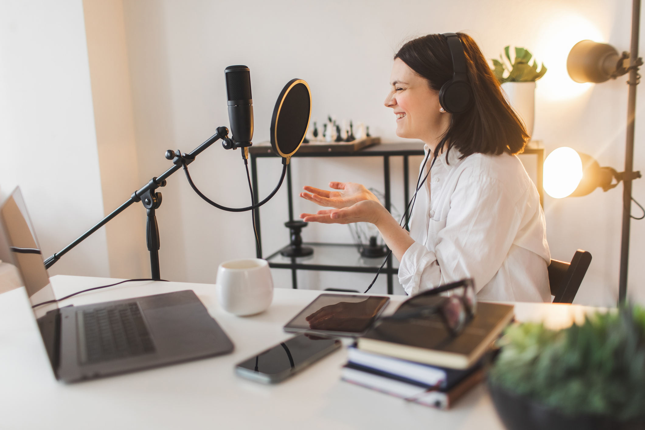 podcast, meselj anyukam