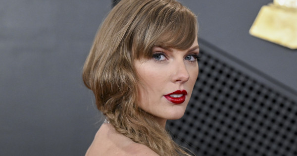 Borítókép: A parfüm, amire Taylor Swift esküszik - ettől a 2 illattól nem válna meg semmi pénzért!