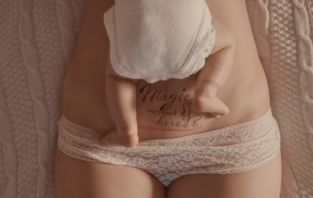 Borítókép: Hogyan fogj hozzá a sportoláshoz császármetszés után? Interjú Rákosi Dóra gyógytornásszal