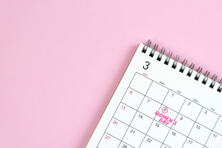 Borítókép: 5 programötlet, hogy megünnepeld magad nőnapon: fókuszban a kikapcsolódás