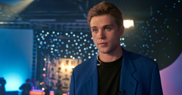 Borítókép: 5 meglepő dolog, amit eddig nem tudtál az Egy nap szívtiprójáról, Leo Woodallról