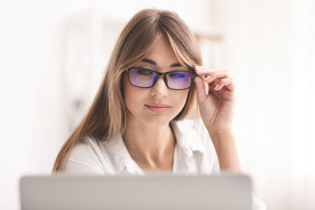 Borítókép: 6 kulcsfontosságú vitamin a szem egészségéért: 3 közülük megelőzheti a szürkehályogot!