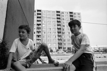 Borítókép: Betonszörny vagy kellemes nosztalgia: emblematikus szocialista lakótelepek Magyarországon 