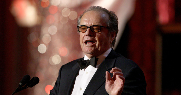 Borítókép: 37 évesen tudta meg a színész, hogy anyja igazából a nagymamája! Avagy 10 híresség, akiről nem tudtad, hogy örökbe fogadták