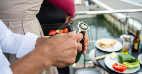 Borítókép: 8+1 meglepő dolog, amit sörnyitóként használhatsz otthonodban: nem lesz többé probléma, ha elbújt a fiókban!