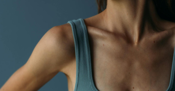 Borítókép: Miért lehet a nyaki bőrizom az oka a fakó, puffadt arcnak? 