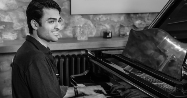 Borítókép: „Remélem, képes leszek lépést tartani a Bocelli név örökségével” - exkluzív interjú Matteo Bocellivel