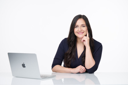 Borítókép: Hogyan lehetsz nemcsak te, hanem a testbeszéded is tudatos? Bíró Nórával, a testbeszéd fontosságáról beszélgettünk