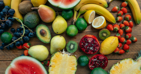 Borítókép: Hihetetlen, de igaz! 3 gyümölcs, ami segít eltűntetni a hasi zsírpárnákat