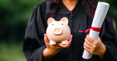 Borítókép: Így csökkenthető a tandíj az egyetemen / főiskolán