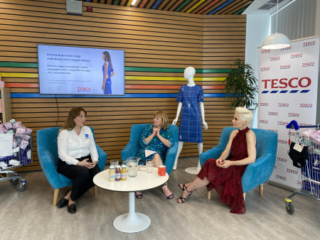 Borítókép: Menstruációs termékek áfáelengedésével és adományozásával támogatja a Tesco a nők extra kiadásainak csökkentését