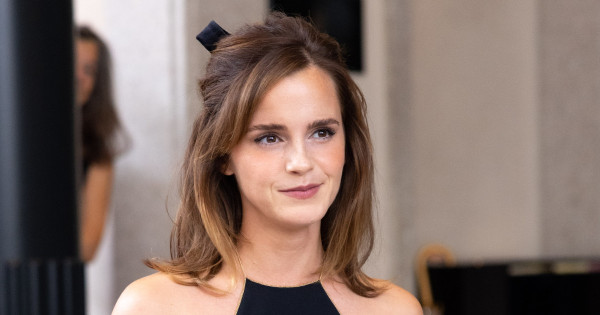 Borítókép: Sztárok kedvenc könyveinek listája: meglepő miket olvasnak!