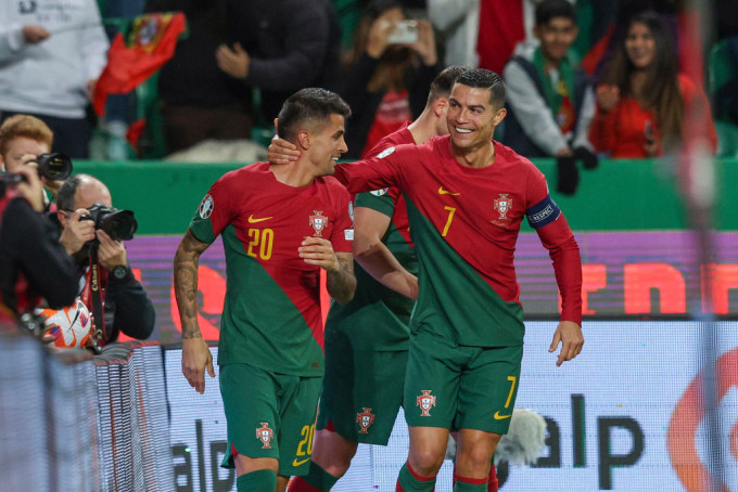 Portugália magabiztosan vívta ki a részvételt