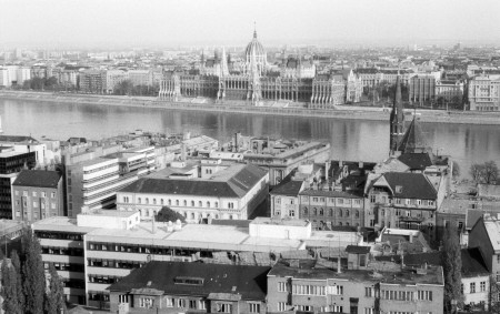 Borítókép: Kék Duna keringő: a legjobb képek a múltból az ezerarcú folyamról 