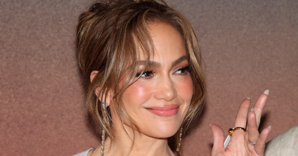 Borítókép: Szexi a bosszú? A válási pletykák közepette Jennifer Lopez ezzel vágott vissza Ben Afflecknek