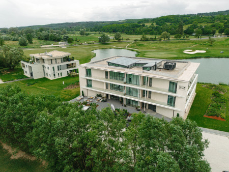 Borítókép: Kikapcsolódás az egészség jegyében: világszínvonalú technológiát és szolgáltatásokat kínál az Evergreen Health egészségügyi- és wellness-komplexum