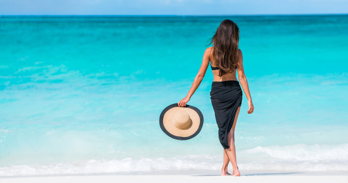 6 bikinis outfit ötlet a francia nőktől, hogy a vízparton is te legyél a legstílusosabb