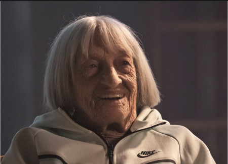 Borítókép: Keleti Ágnes, a világ legidősebb olimpikonja: hosszú évei során többször is hajszálon múlt az élete