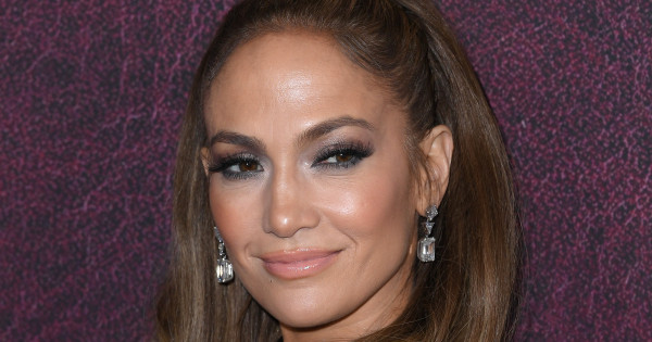 Borítókép: 3 nyári cipő, amiért a hírességek bolondulnak 2024-ben - az sem érdekli őket, ha ezek éppen nem számítanak trendinek!