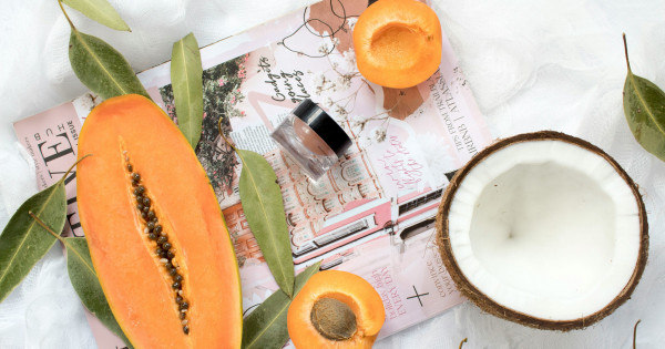 Borítókép: A legjobb öregedésgátló ételek: ezek éveket fiatalítanak rajtad, sőt van, amelyik képes megújítani a sejtek állapotát