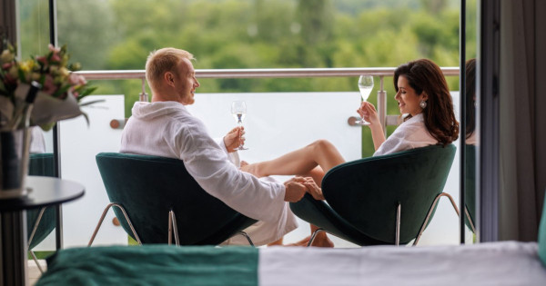 Borítókép: Még tart a nyár, így hozd ki a legtöbbet belőle! - Felejthetetlen élményekkel, szuper ajánlatokkal vár a Thermal Hotel Visegrád**** superior