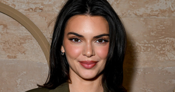 Borítókép: Kendall Jenner bemutatja: A farmer, ami 2024 őszén kötelező darab minden nőnek