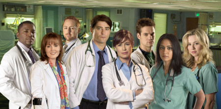 Borítókép: Így néznek ki a Vészhelyzet, kedvenc kórházas sorozatunk szereplői napjainkban, 30 évvel az indulás után