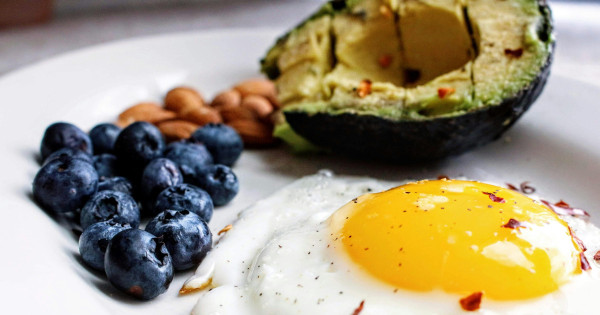 Borítókép: Az szakértők szerint ezt a 7 ételt minden nap fogyasztani kellene: gyorsítják az anyagcserét és lassítják az öregedés jeleit