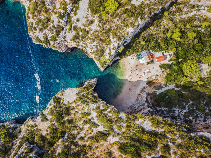 Stiniva – Vis Sziget /// Fotó: Aleksandar Gospić