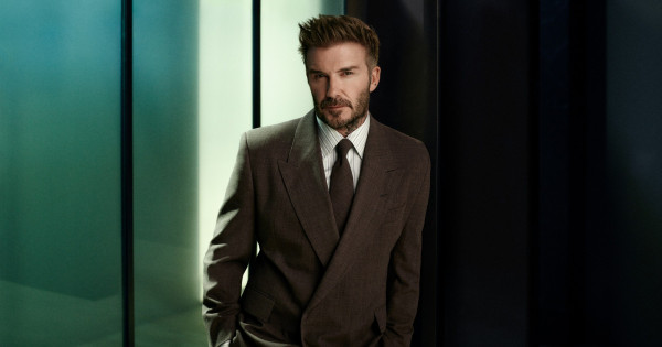 Borítókép: „Egész életre szól”: A Boss egy sztárokkal teli kampányt indít el világszerte ismert tehetségekkel, amelyeket A CorpCore-inspirált öltönyök ihlették 