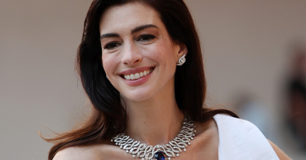 Borítókép: Anne Hathaway erre a filléres megoldásra esküszik, ha pattanásról van szó: akár már 6 óra alatt eltünteti őket!