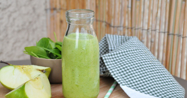 Borítókép: 10 turmix, amitől laposabb lesz a hasad: zsírégető hatásuk van