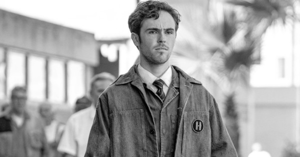 Borítókép: Cuki kislányból helyes pasi: ő Hollywood következő transznemű sztárja 