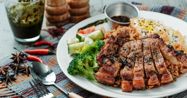 Borítókép: 12 tiltólistás étel, ha pajzsmirigy túl- vagy alulműködéssel küzdesz