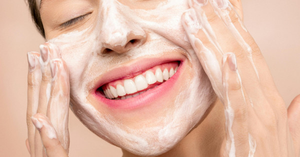 Borítókép: A bőrgyógyászok figyelmeztetnek: ezért ne használd a nedves törlőkendőt!