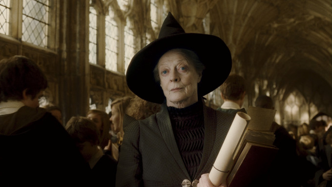 Maggie Smith a közkedvelt Minerva McGalagonyt alakította a Harry Potter-filmekben. Nyugodjék békében!