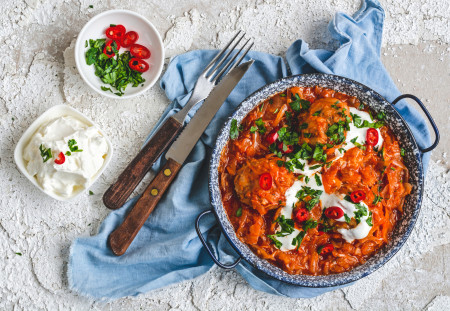 Borítókép: Mennyire ismered híres magyar íróink és költőink kedvenc ételeit? Kvízünk segítségével most tesztelheted a tudásodat!