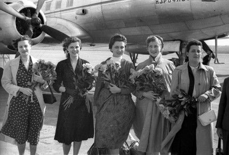 Borítókép: A szépség belülről fakad? Manökenek hatvan éve régi fotókon