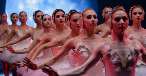 Borítókép: A 7 legjobb táncos mozgásforma, ha fogyni akarsz: több száz kalóriát is elégethetsz!